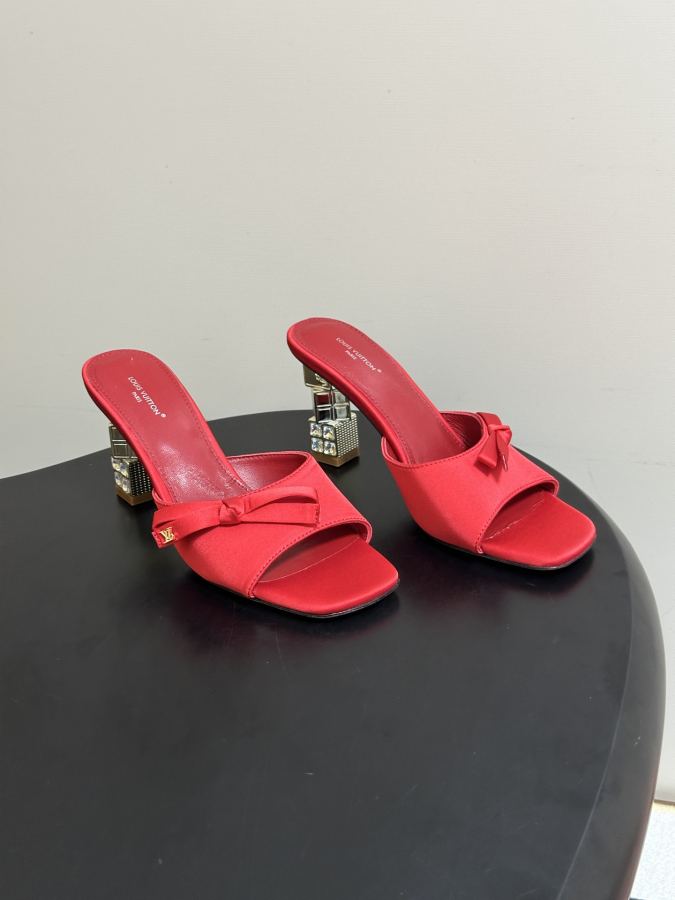 LV women's shoes Ss New Louis vuiteeon Louis Vuitton LV Cube — Premium Replica