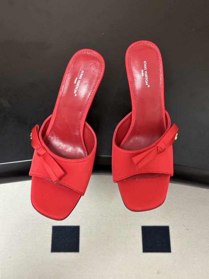 LV women's shoes Ss New Louis vuiteeon Louis Vuitton LV Cube — Premium Replica — photo 2