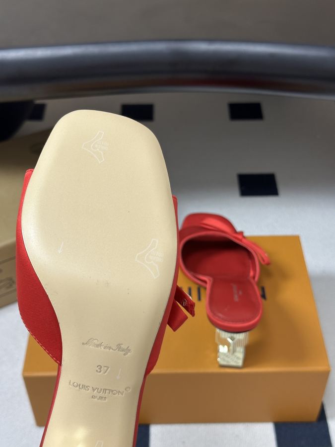 LV women's shoes Ss New Louis vuiteeon Louis Vuitton LV Cube — Premium Replica — photo 9