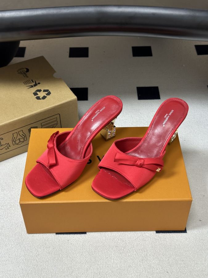LV women's shoes Ss New Louis vuiteeon Louis Vuitton LV Cube — Premium Replica — photo 5