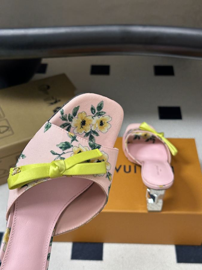 LV women's shoes Ss New Louis vuiteeon Louis Vuitton LV Cube — AAA Quality Replica — photo 8