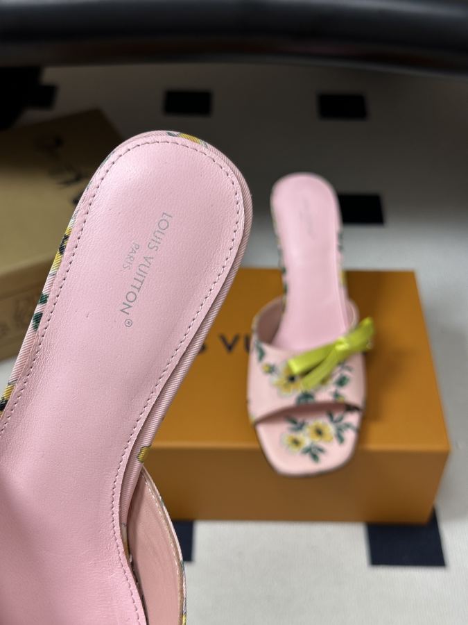 LV women's shoes Ss New Louis vuiteeon Louis Vuitton LV Cube — AAA Quality Replica — photo 7