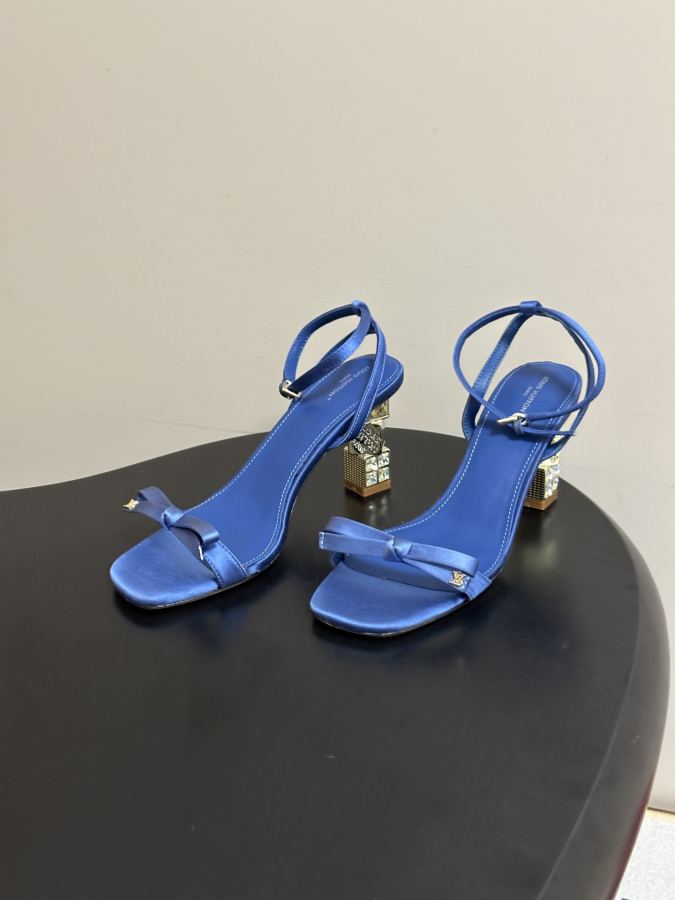 LV women's shoes Ss New Louis vuiteeon Louis Vuitton LV Cube — 1:1 Replica — photo 3