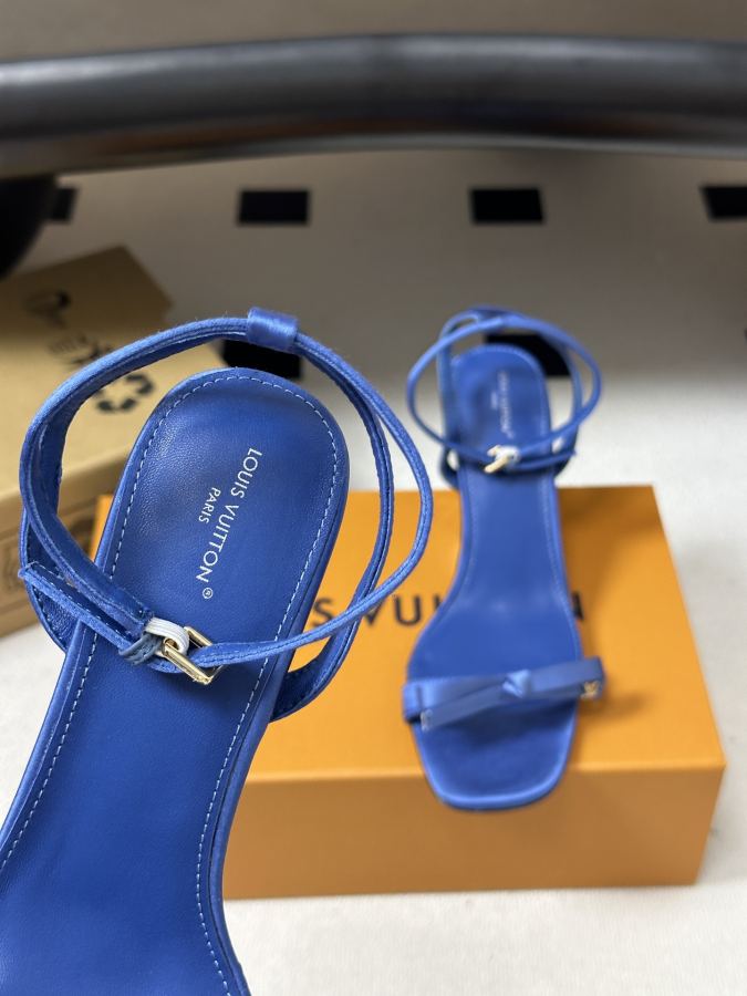 LV women's shoes Ss New Louis vuiteeon Louis Vuitton LV Cube — 1:1 Replica — photo 7