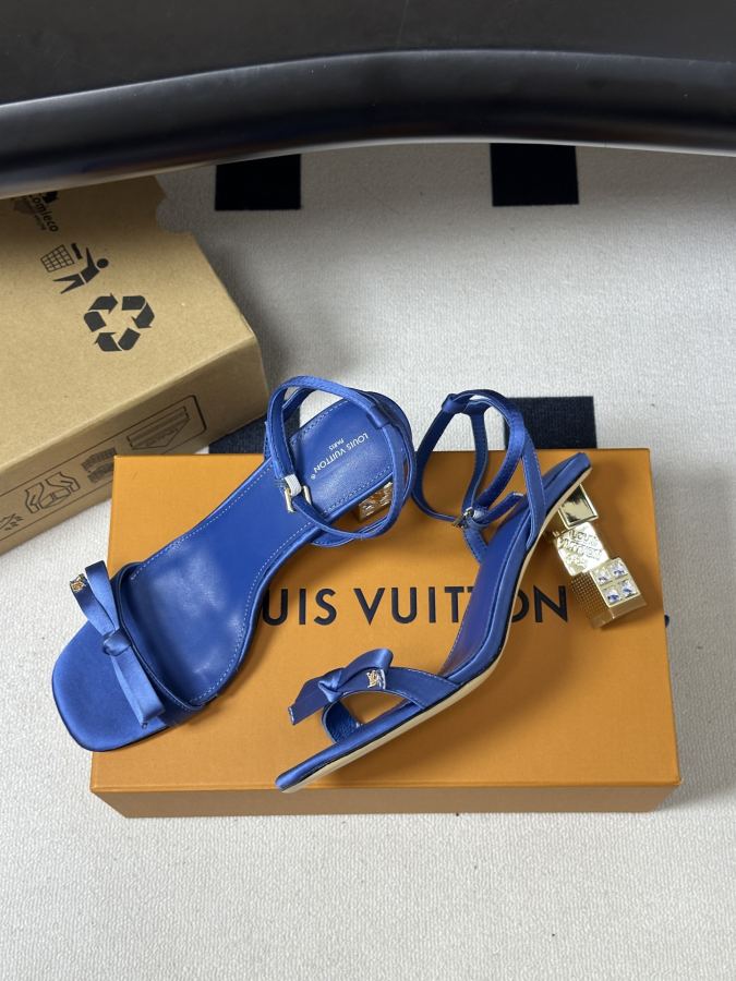 LV women's shoes Ss New Louis vuiteeon Louis Vuitton LV Cube — 1:1 Replica — photo 4