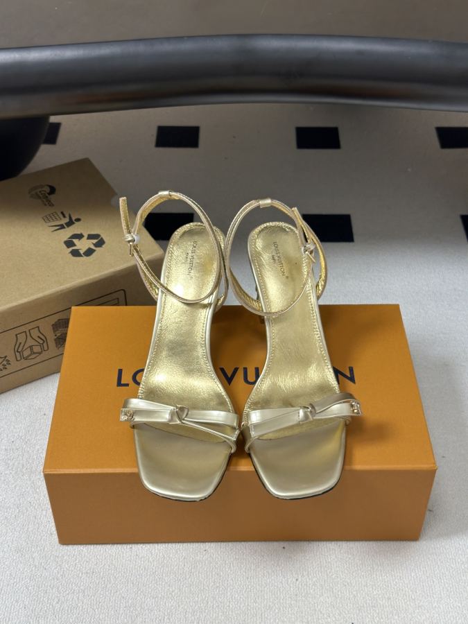 LV women's shoes Ss New Louis vuiteeon Louis Vuitton LV Cube — AAA Quality Replica — photo 6