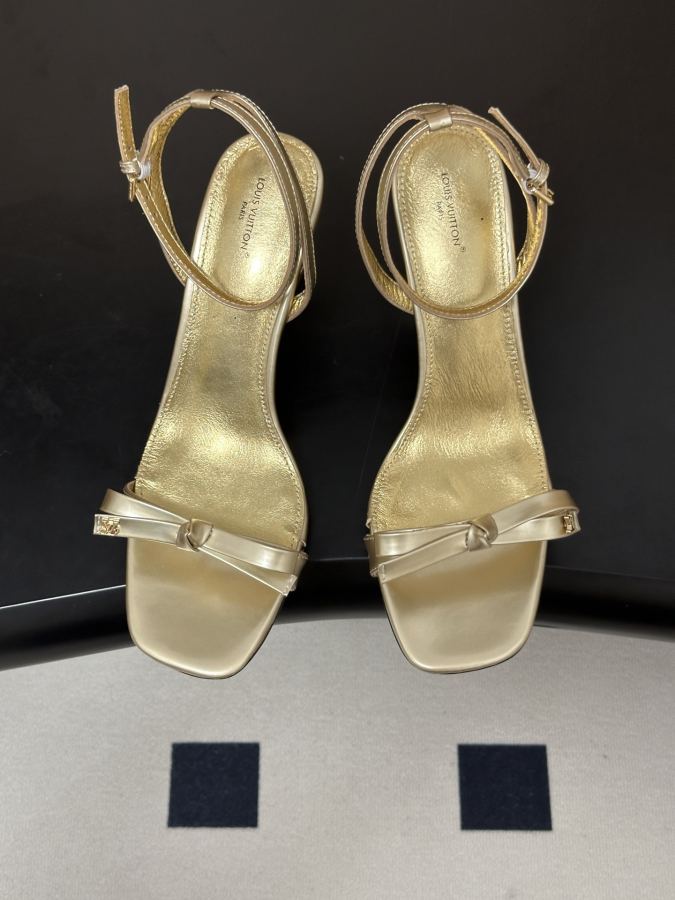 LV women's shoes Ss New Louis vuiteeon Louis Vuitton LV Cube — AAA Quality Replica — photo 2