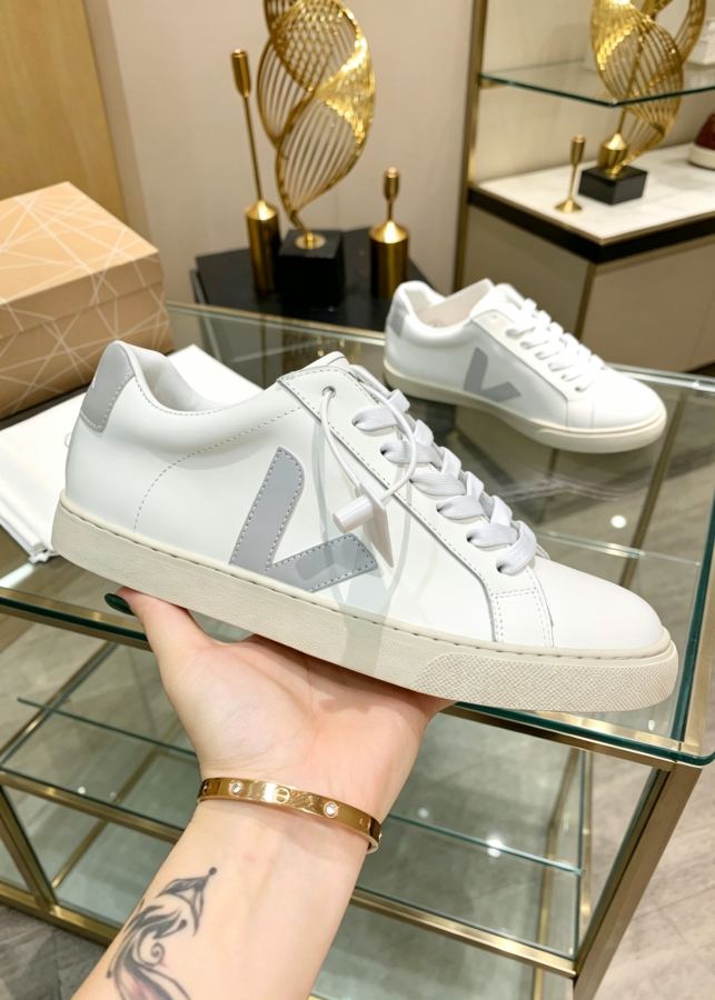 Fabbrica di scarpe da donna RV — photo 2