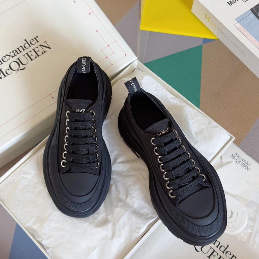 Scarpe da Donna Alexander Mc Queen Versione Top: versione da donna e versione da uomo