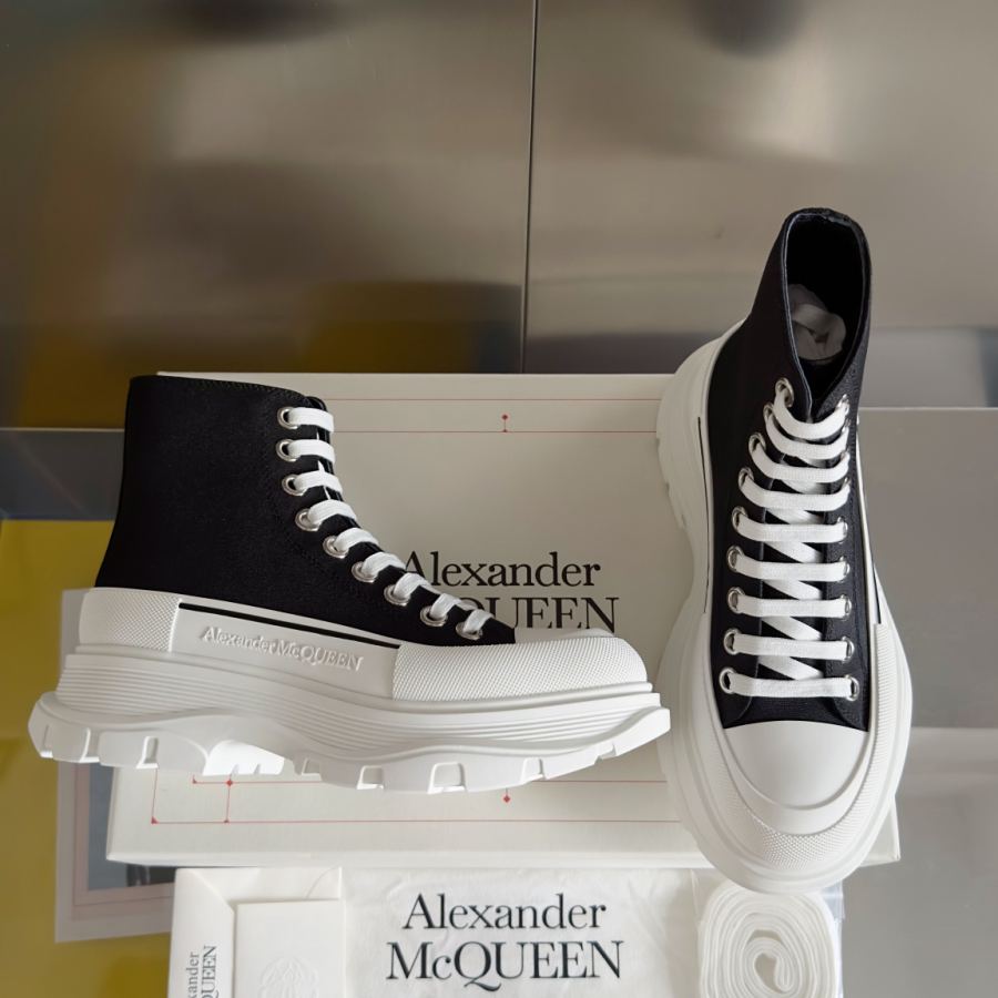 Alexander Mc Queen Women's Shoes Top version: Lace-up for women and men — AAA Quality Replica — photo 2