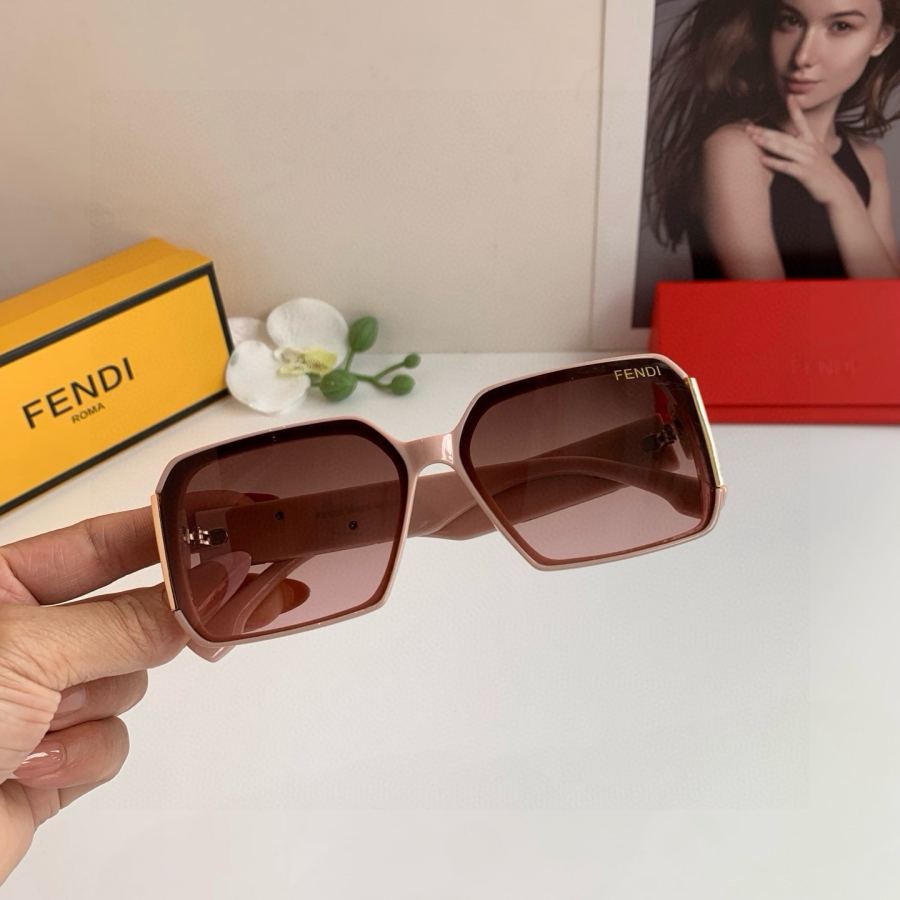fendi glasses FENDI sunglasses, high quality fashionable square frame glasses, comfortable — 1:1 Replica For Sale — photo 3