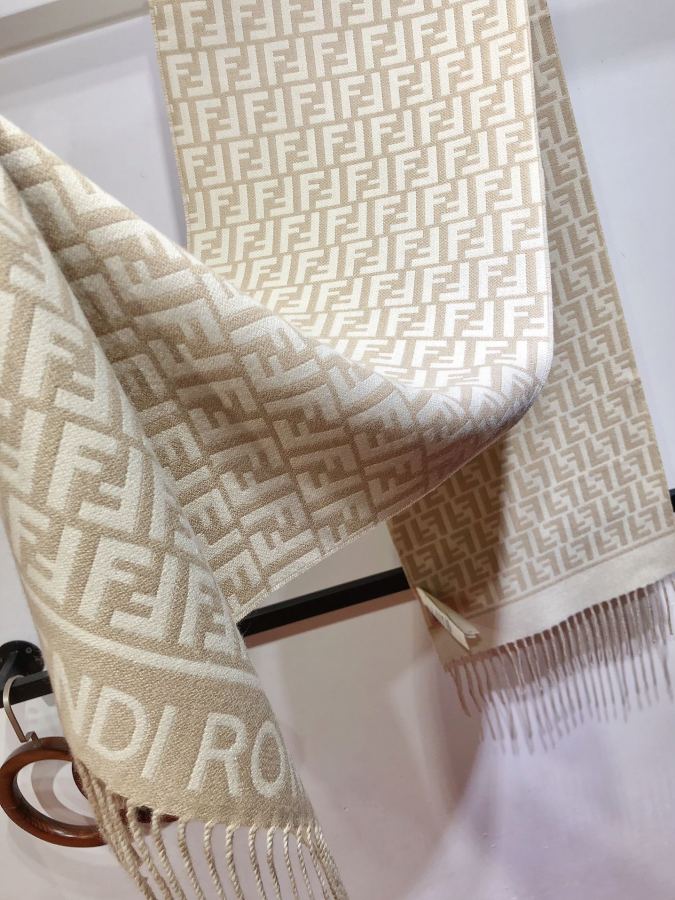 Fendi scarf RFD2409 FENDI FF 32 X200cm 80% 20% — 1:1 Replica — photo 8