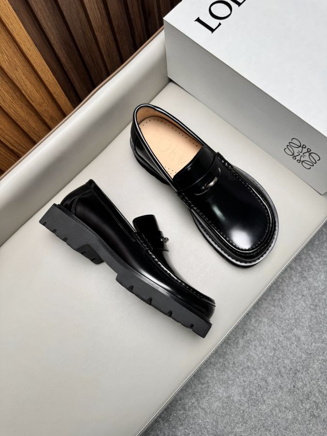 LOEWE women's shoes business leather shoes, imported open-edge beaded cowhide fabric, water-dyed — 1:1 Replica — photo 2