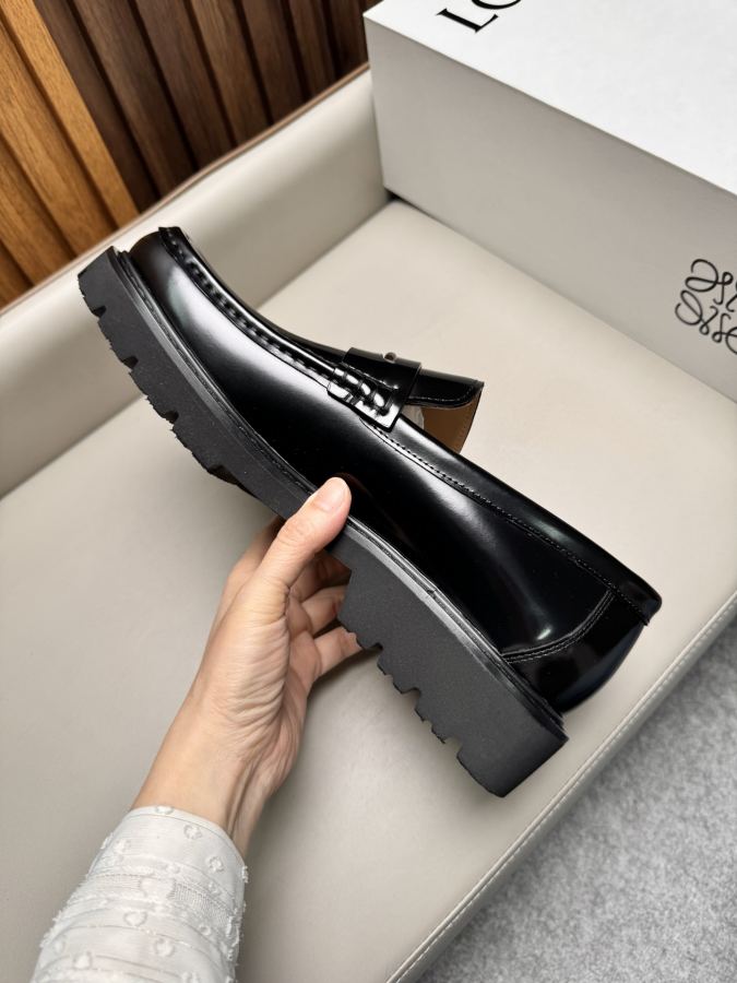 LOEWE women's shoes business leather shoes, imported open-edge beaded cowhide fabric, water-dyed — 1:1 Replica — photo 8