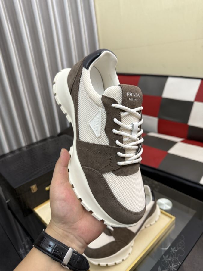 Фабрика женской обуви Prada⌚ ⌚ Prada — photo 4