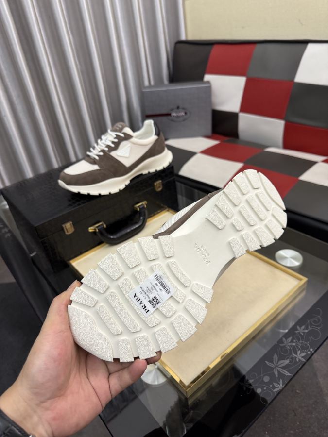 Фабрика женской обуви Prada⌚ ⌚ Prada — photo 9
