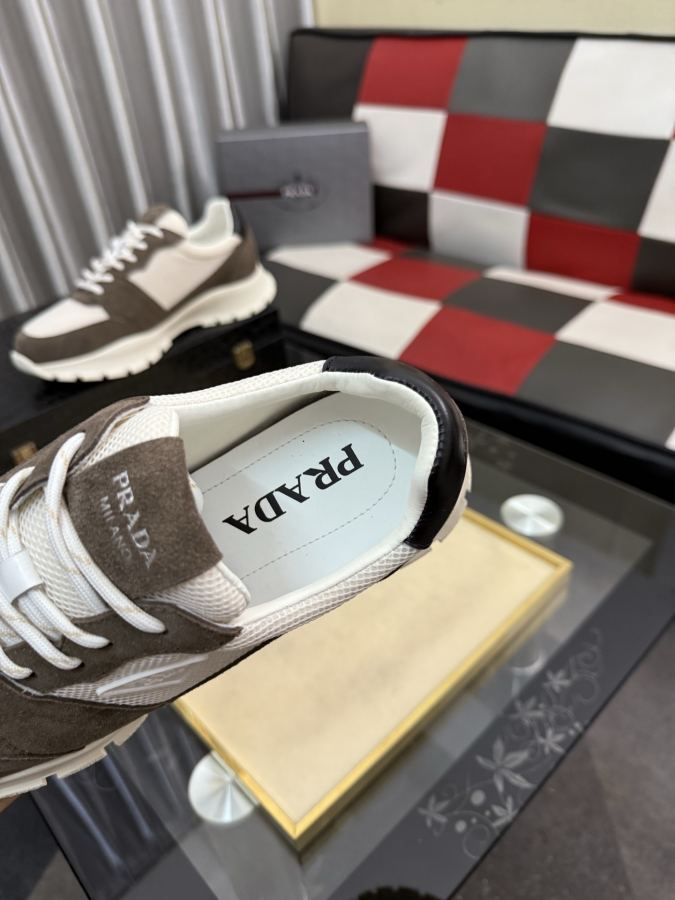 Фабрика женской обуви Prada⌚ ⌚ Prada — photo 8