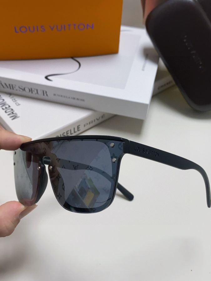 LV glasses LV Louis Vuitton Series L V LOUIS VUITTO* LV — Premium Replica — photo 9