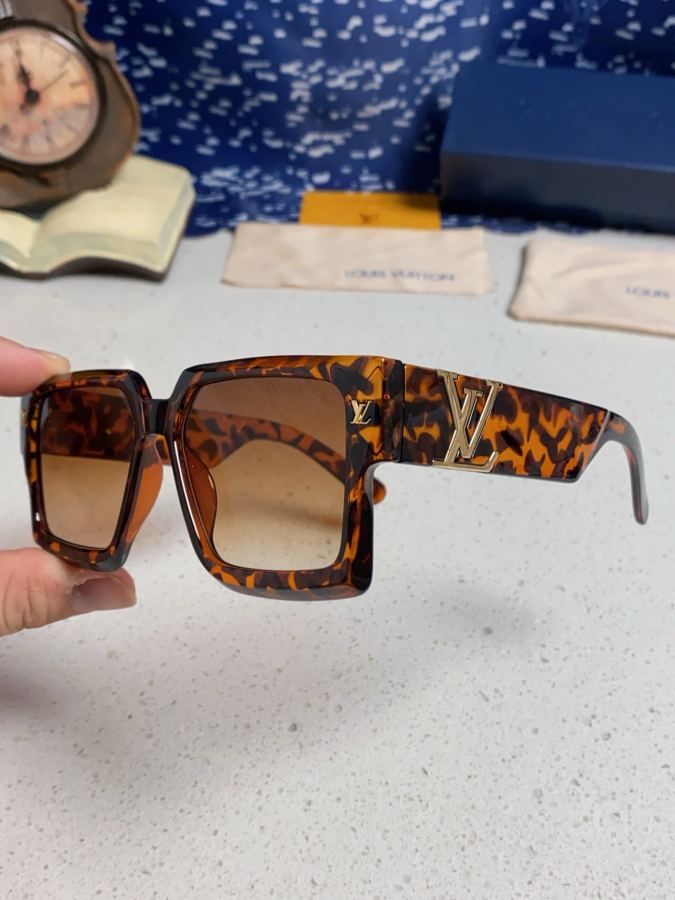Óculos LV Louis Vuitton 2025 Newins LV Novo — photo 7