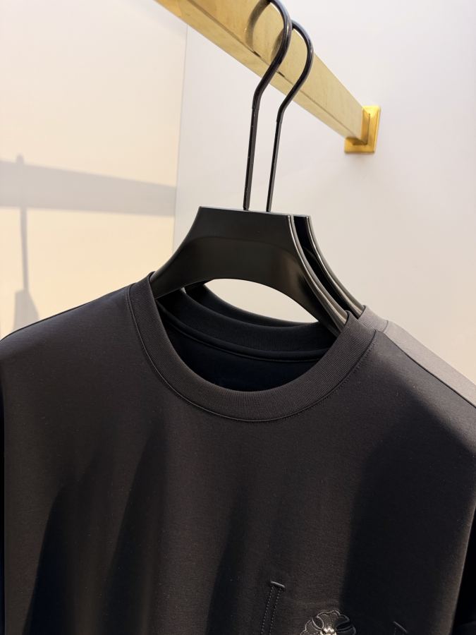 Chrome hearts men Crow Heart's 2026 spring/summer cross-patterned leather embroidered round neck — 1:1 Replica — photo 6