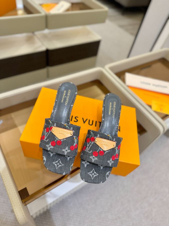 LV women's shoes Louis Vuitton 2025 Series 1 — AAA Quality Replica — photo 4