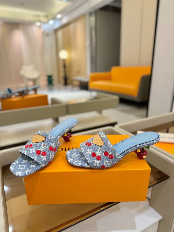 LV women's shoes Louis Vuitton 2025 1:1 — photo 6