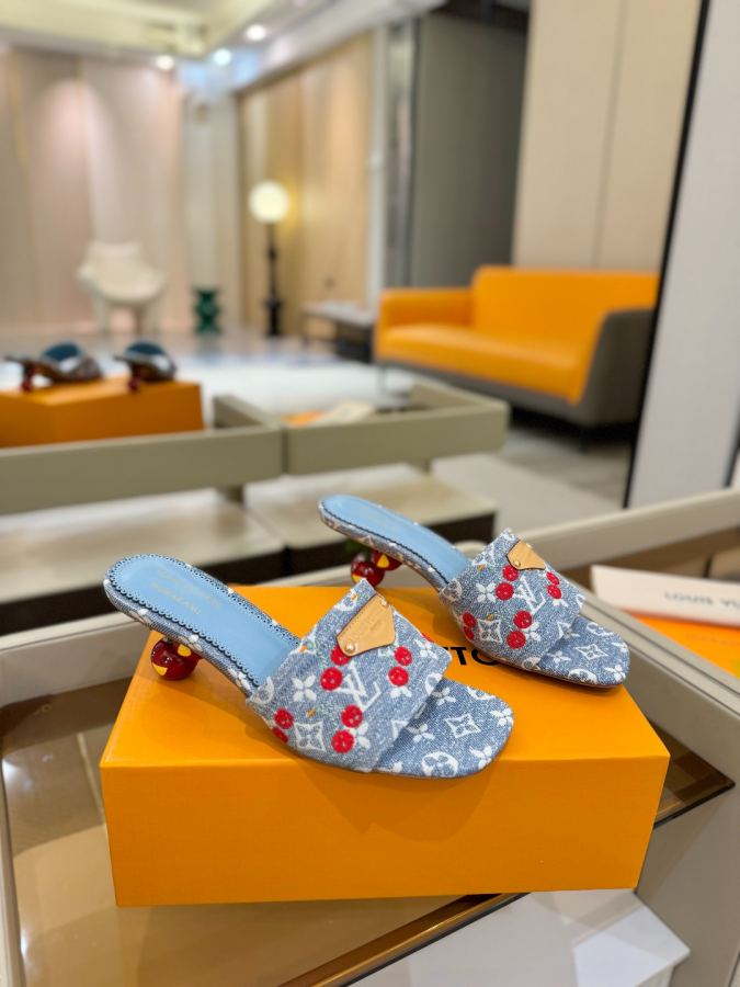 LV women's shoes Louis Vuitton 2025 1:1 — photo 2