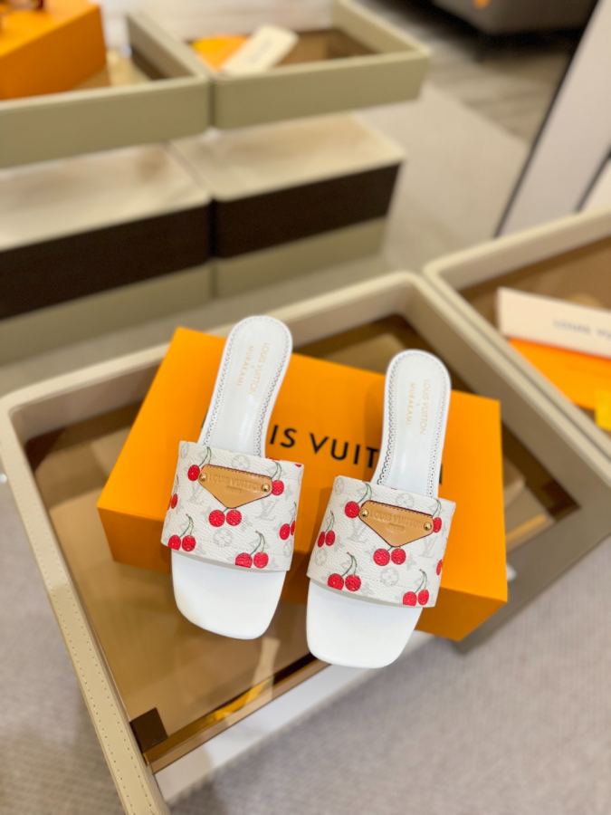 LV women's shoes Louis Vuitton 2025 1:1 — photo 4