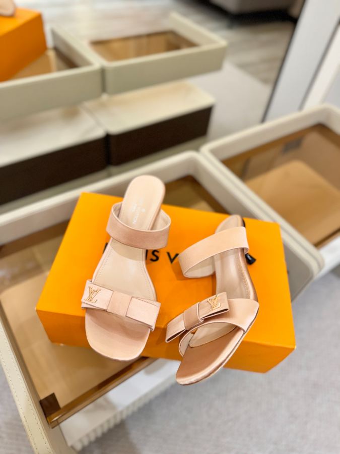 LV women's shoes Official website early spring series! Perfect last shape, — Premium Replica — photo 5