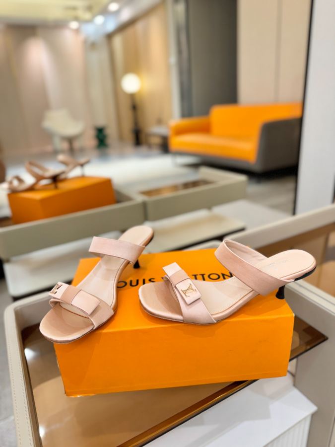 LV women's shoes Official website early spring series! Perfect last shape, — Premium Replica — photo 6