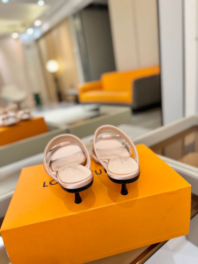 LV women's shoes Official website early spring series! Perfect last shape, — Premium Replica — photo 7