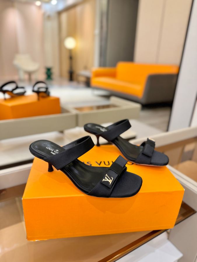 LV women's shoes Official website early spring series! Perfect last shape, — Premium Replica — photo 2