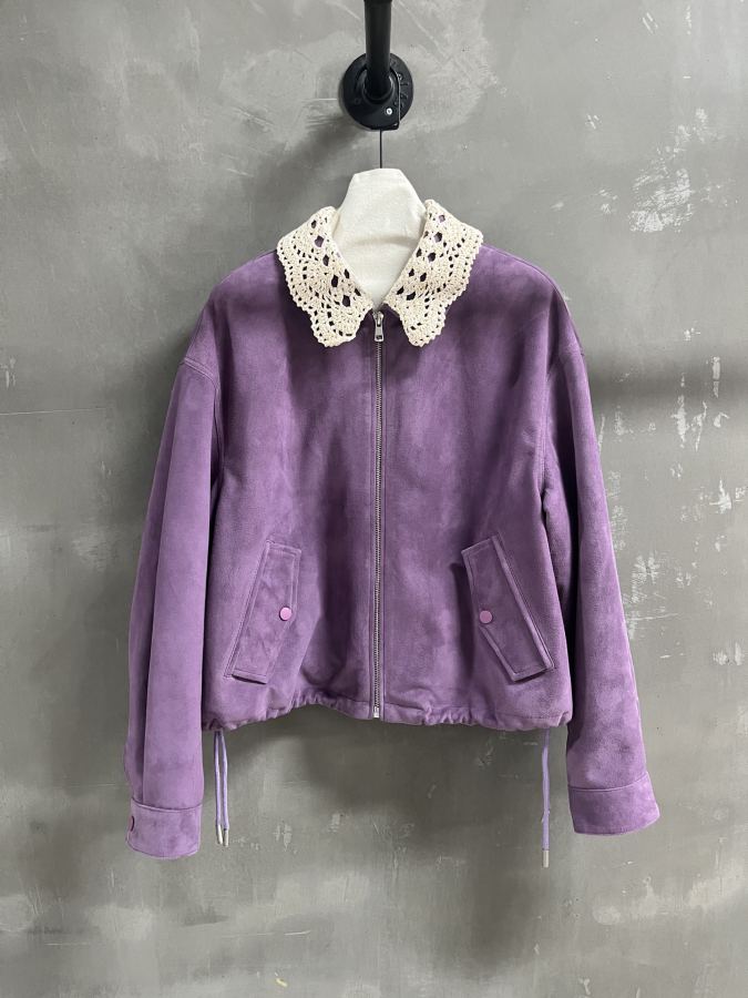 Miumiu Women Introduction｜2026 Spring New Products The best outerwear items of this season! Classic — 1:1 Replica For Sale