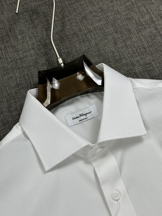 Ferragamo men classic business casual shirt with figure-shaped collar, high count, dark pattern, — AAA Quality Replica — photo 6