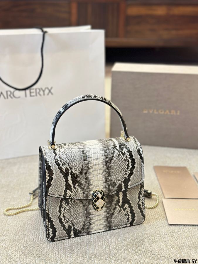 BVLGARI bag Bvlgari Ss24 Series A Woc Bvlgari 20 18cm — 1:1 Replica For Sale — photo 6