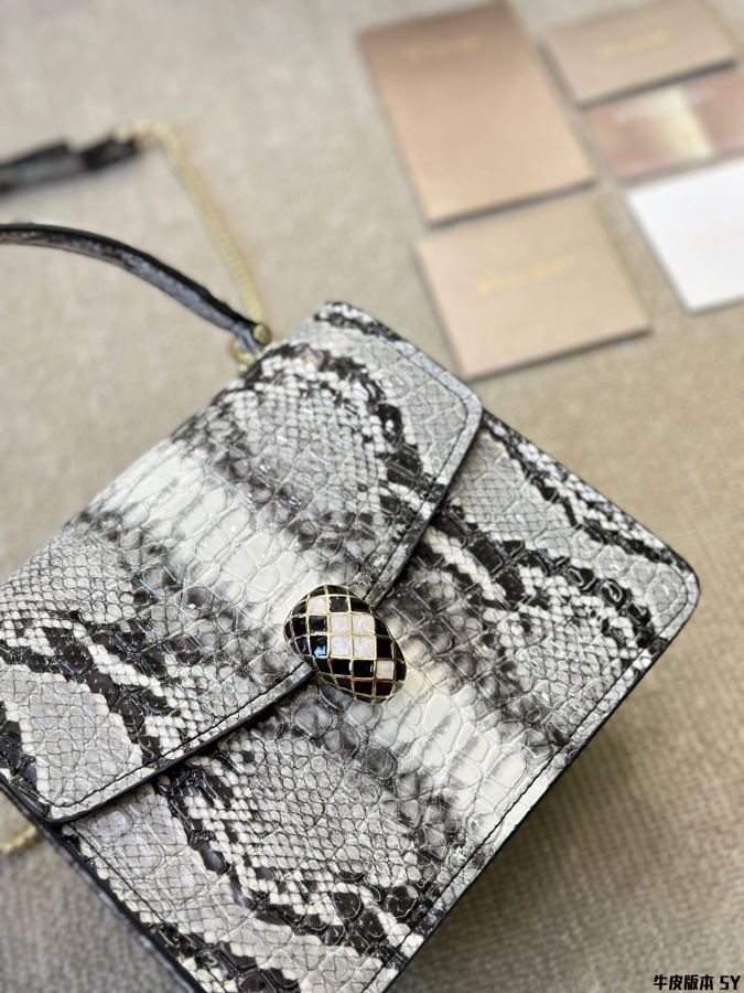 BVLGARI bag Bvlgari Ss24 Series A Woc Bvlgari 20 18cm — 1:1 Replica For Sale — photo 3