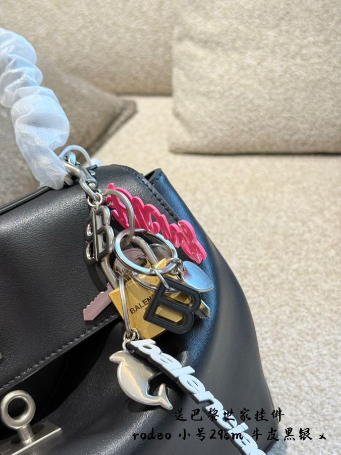 Balenciaga bag Balenciaga Rodeo Bag 2024 2 balenciaga com — 1:1 Replica — photo 3