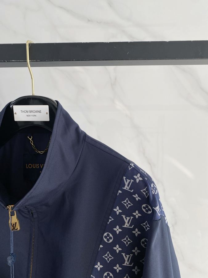 LV men New Arrival LV logo 2026ss New Arrival M XXXL — 1:1 Replica For Sale — photo 3