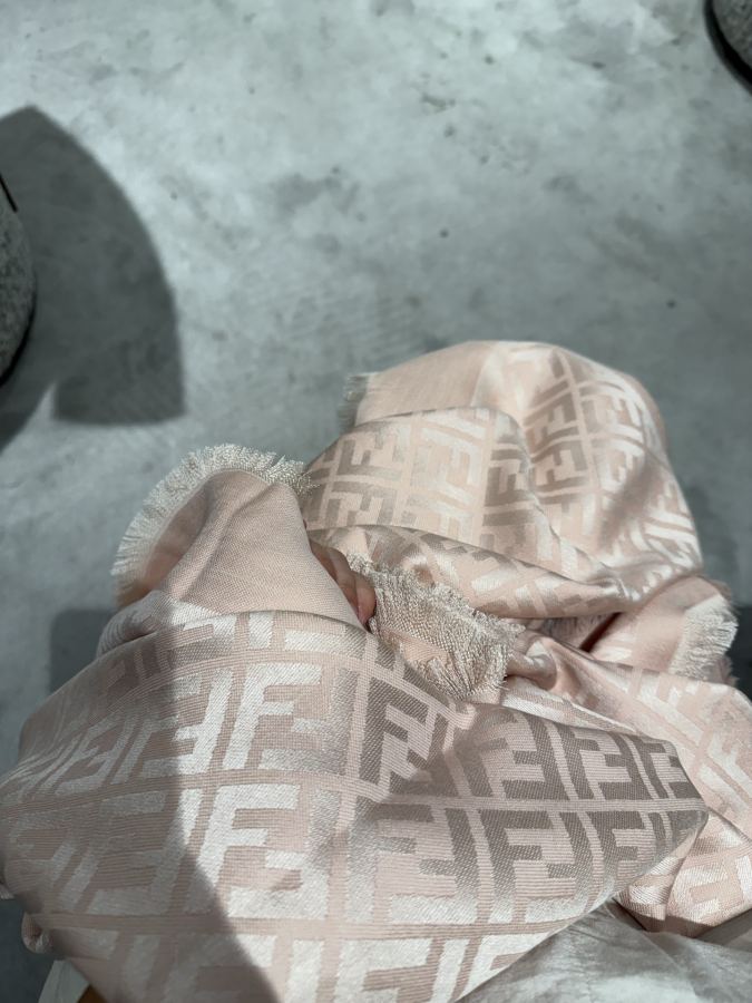 Шарф Fendi 𝐅𝐞𝐧𝐝𝐢 25Новинка «Жаккардовая шаль FF Lureur» — photo 9