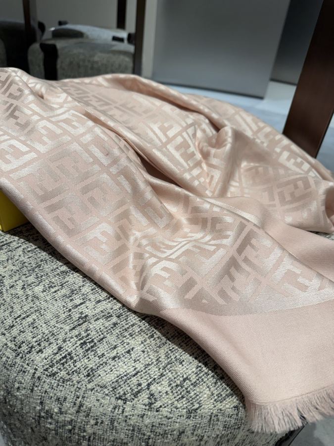 Шарф Fendi 𝐅𝐞𝐧𝐝𝐢 25Новинка «Жаккардовая шаль FF Lureur» — photo 8