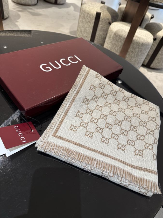 écharpe gucci Les dernières lettres minuscules du style G — photo 3