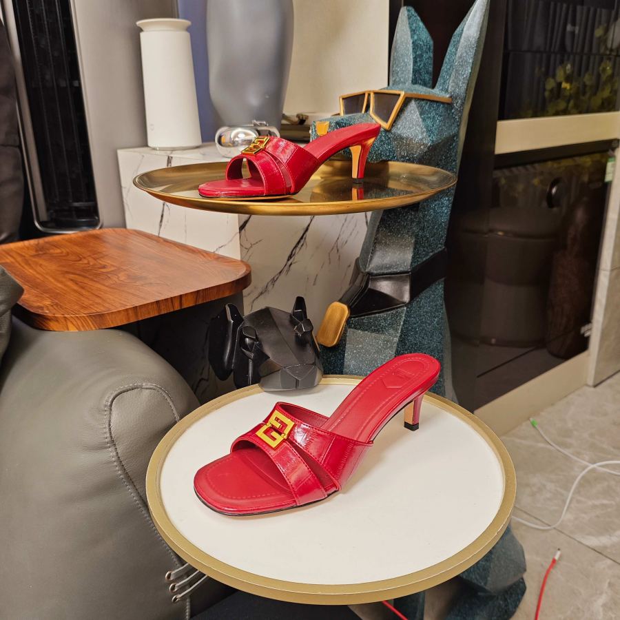 Fendi women's shoes Special sale at a loss on inventory: red 36/2 37/1 39/2. — Premium Replica — photo 4