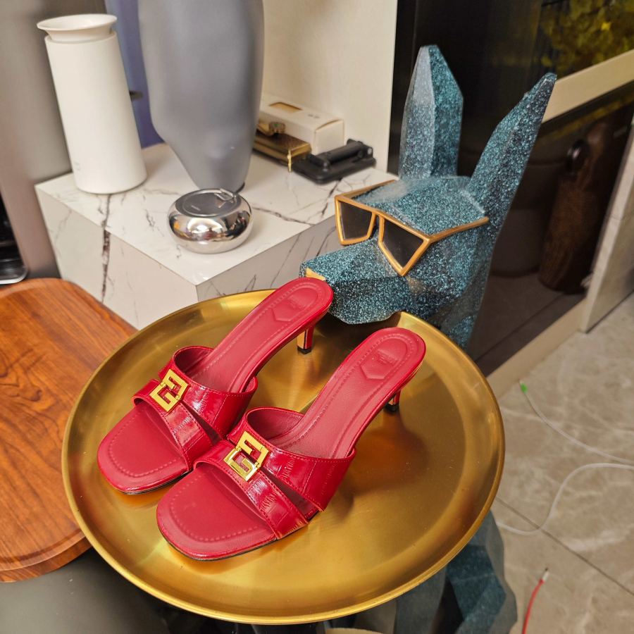 Fendi women's shoes Special sale at a loss on inventory: red 36/2 37/1 39/2. — Premium Replica — photo 3