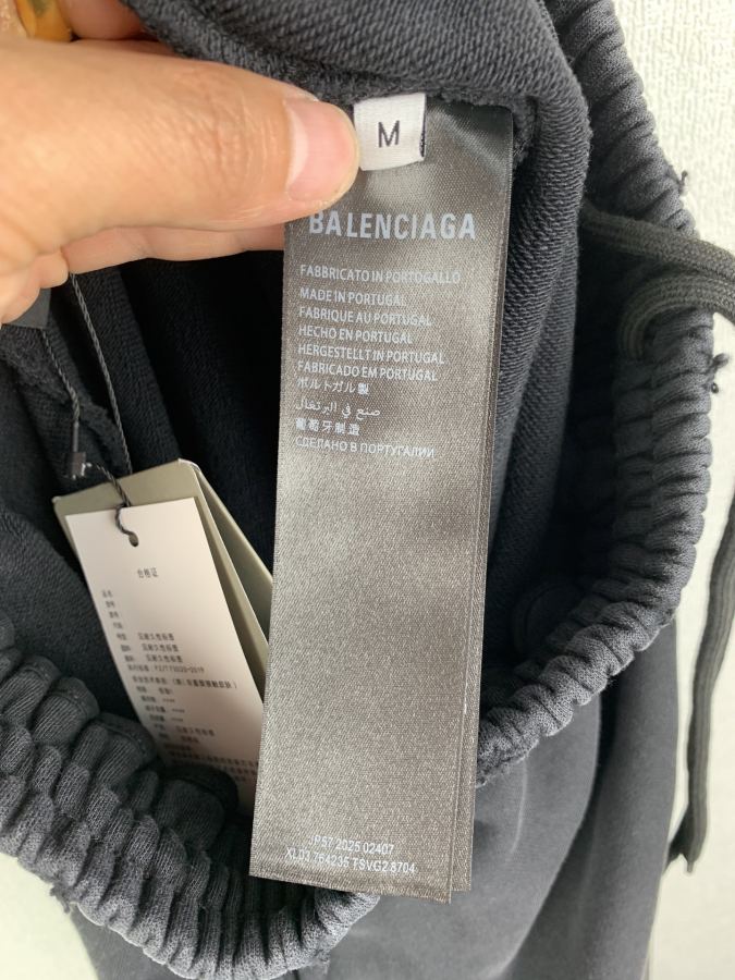 BALENCIAGA men Balenciaga | 3 B FOOTBALL BAGGY — Premium Replica — photo 12