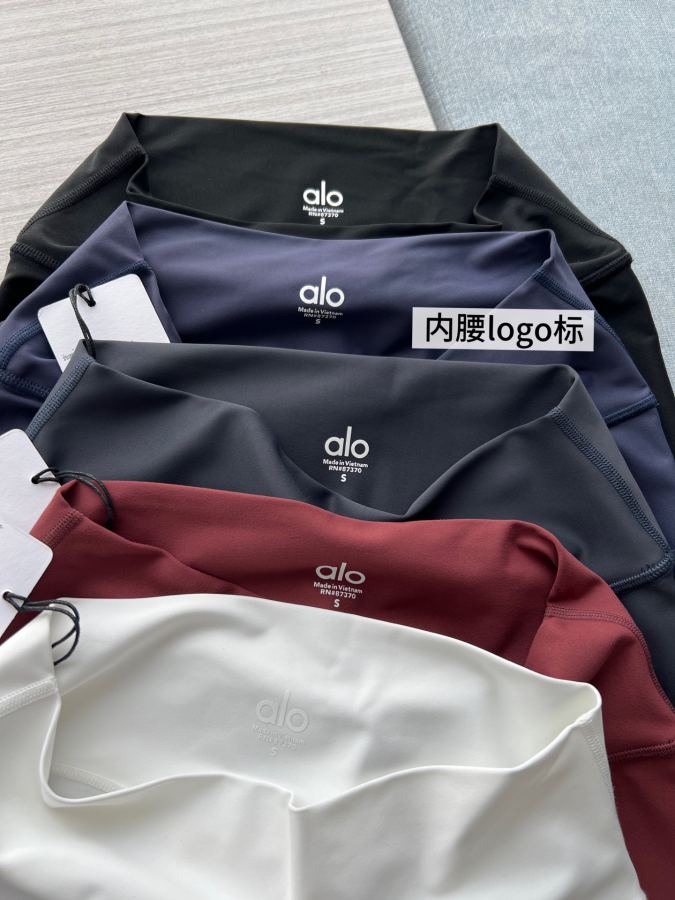 Alo Shorts Aloyoga Women's — 1:1 Replica — photo 2