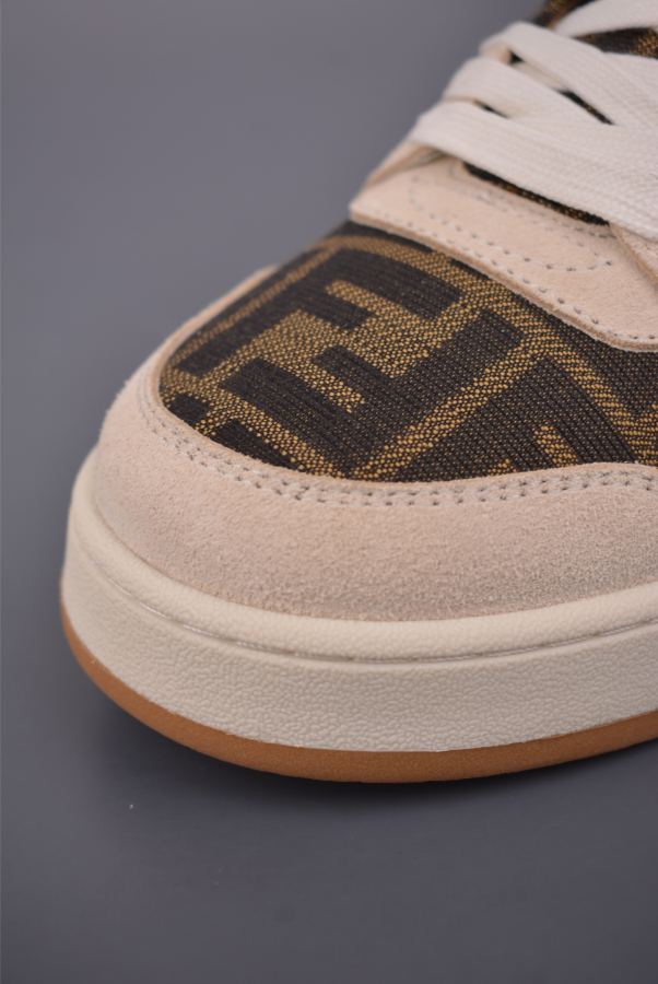Fendi women's shoes Local self-pickup terminal in store — AAA Quality Replica — photo 6
