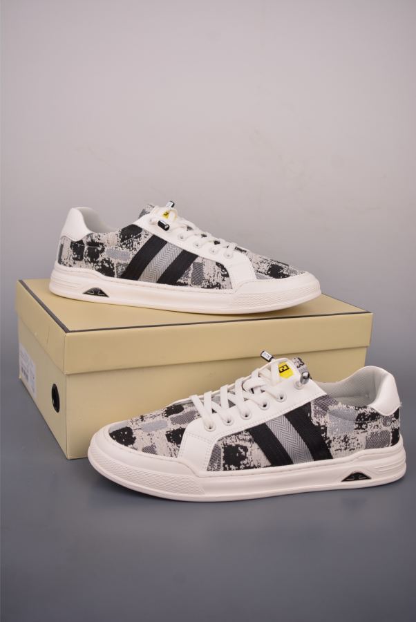 Fendi women's shoes Local self-pickup terminal in store — Premium Replica — photo 2