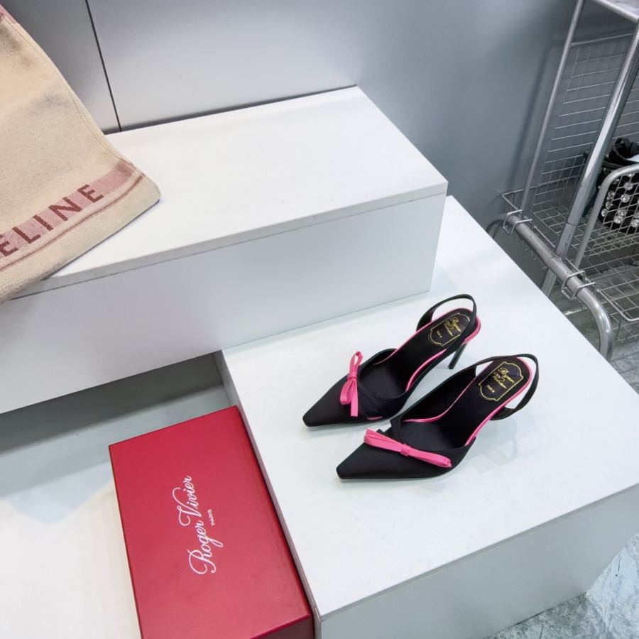 RV women's shoes Roger Vivier 26 New Arrival — AAA Quality Replica — photo 7