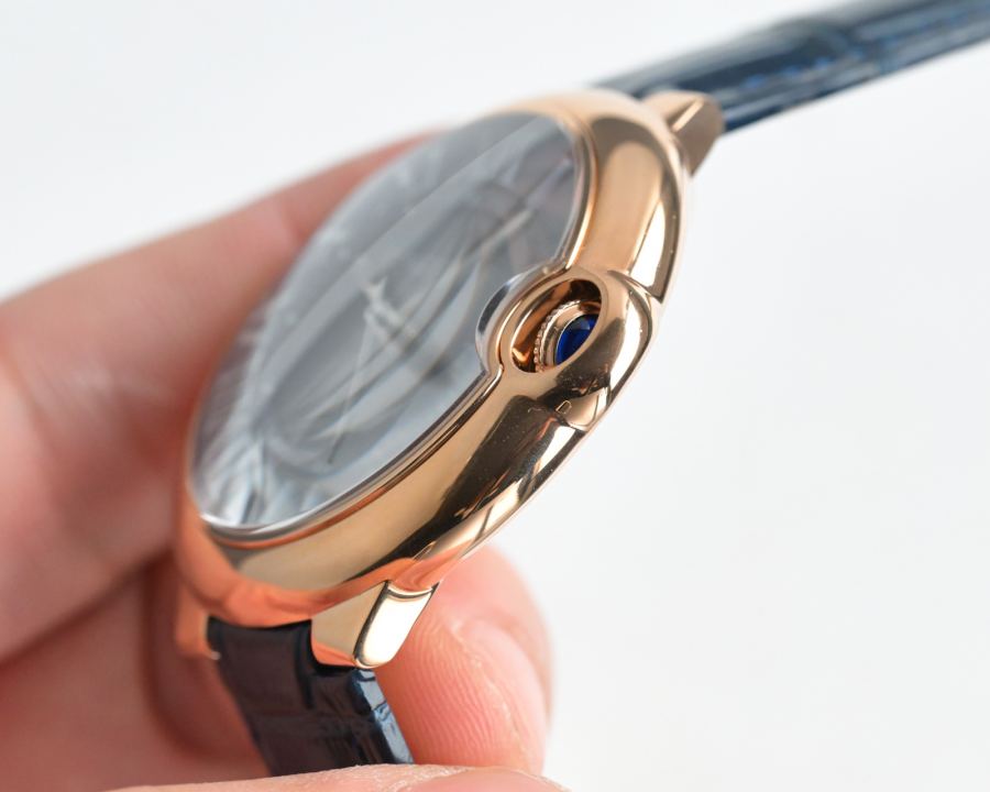 Cartier Watches Kajia 18k gold watch) Blue Balloon series men's model 42mm mechanical arrival, crocodile — 1:1 Replica For Sale — photo 6