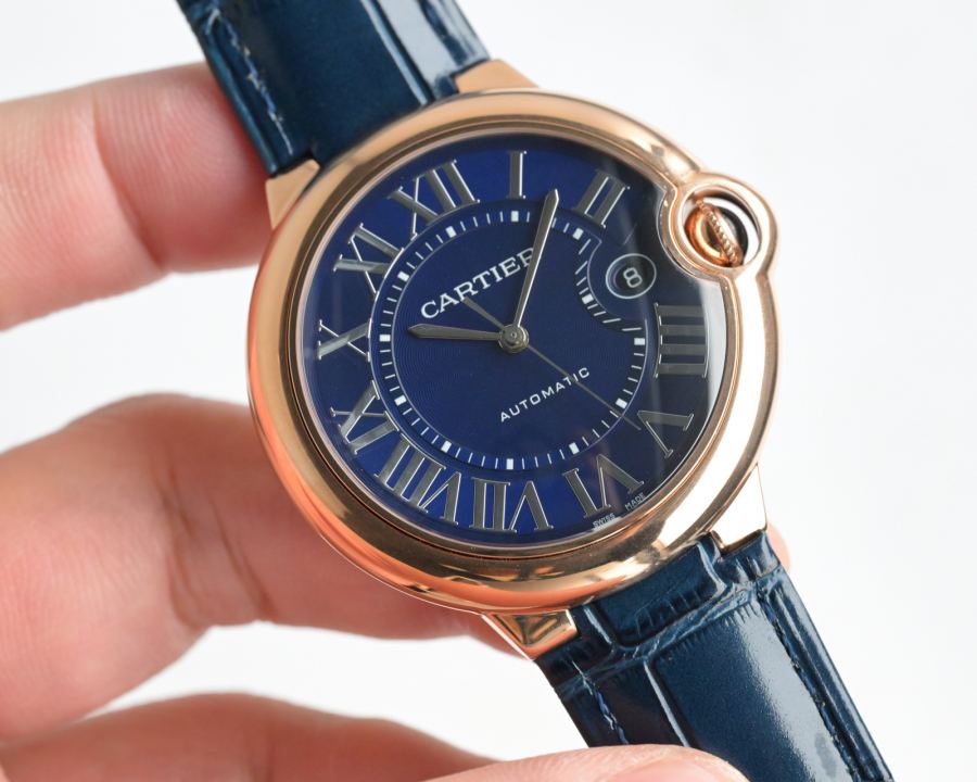 Cartier Watches Kajia 18k gold watch) Blue Balloon series men's model 42mm mechanical arrival, crocodile — 1:1 Replica For Sale — photo 4